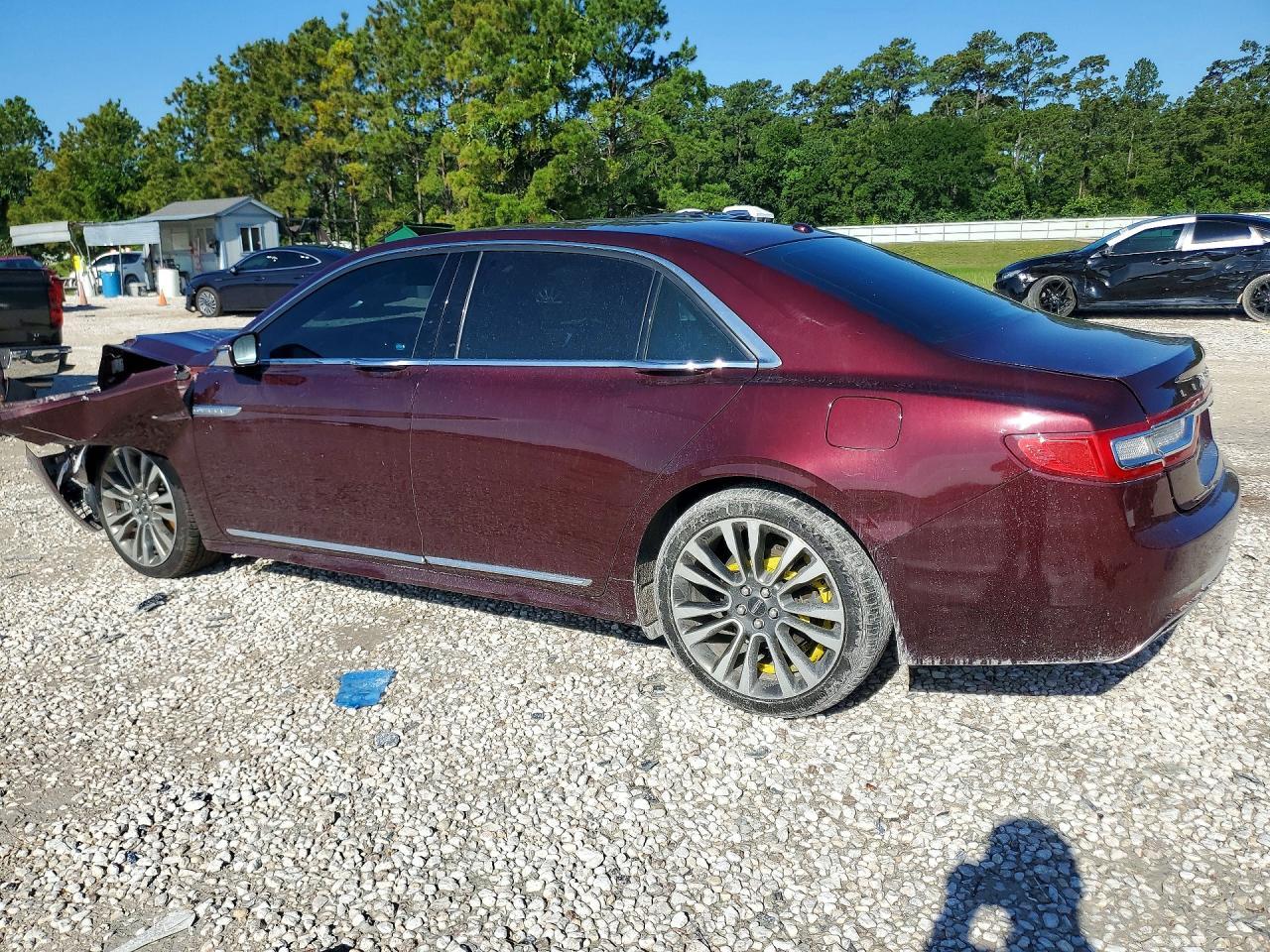 2017 LINCOLN Continental