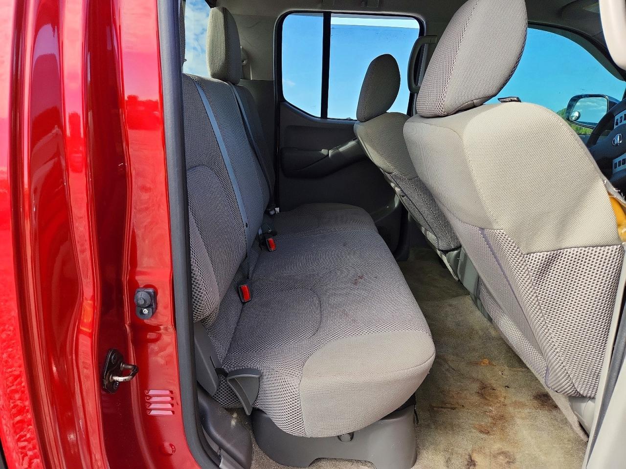 2015 NISSAN Frontier