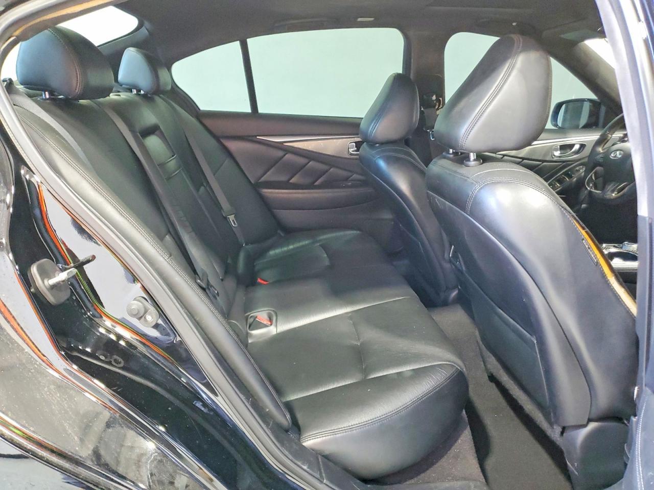 2014 INFINITI Q50