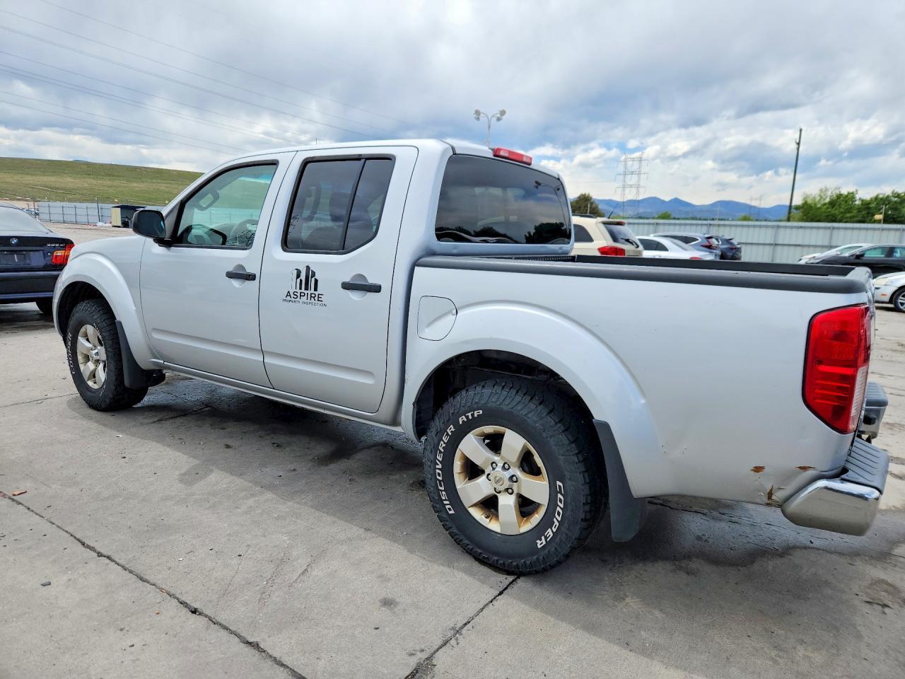 2012 NISSAN Frontier