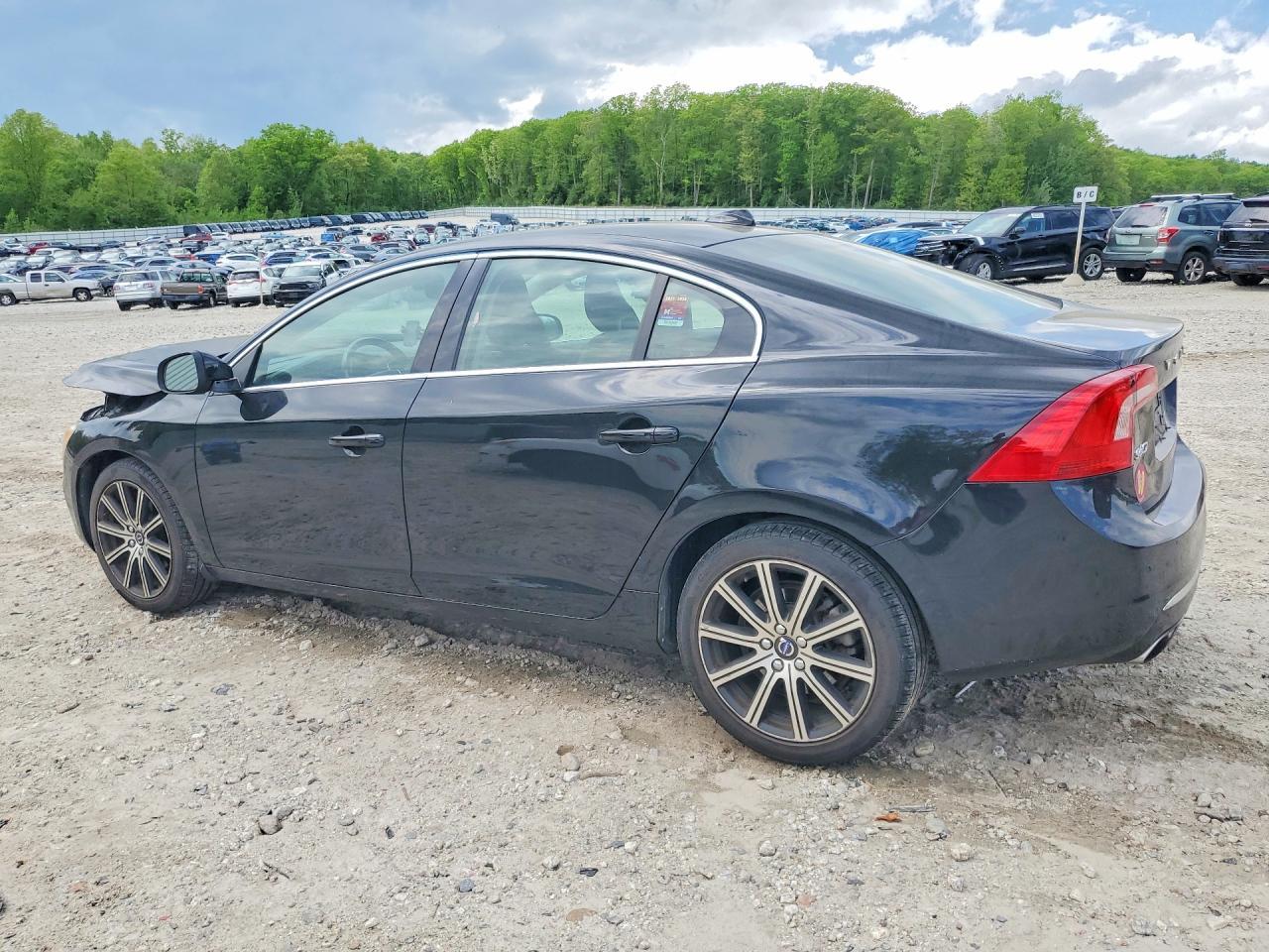 2017 VOLVO S60