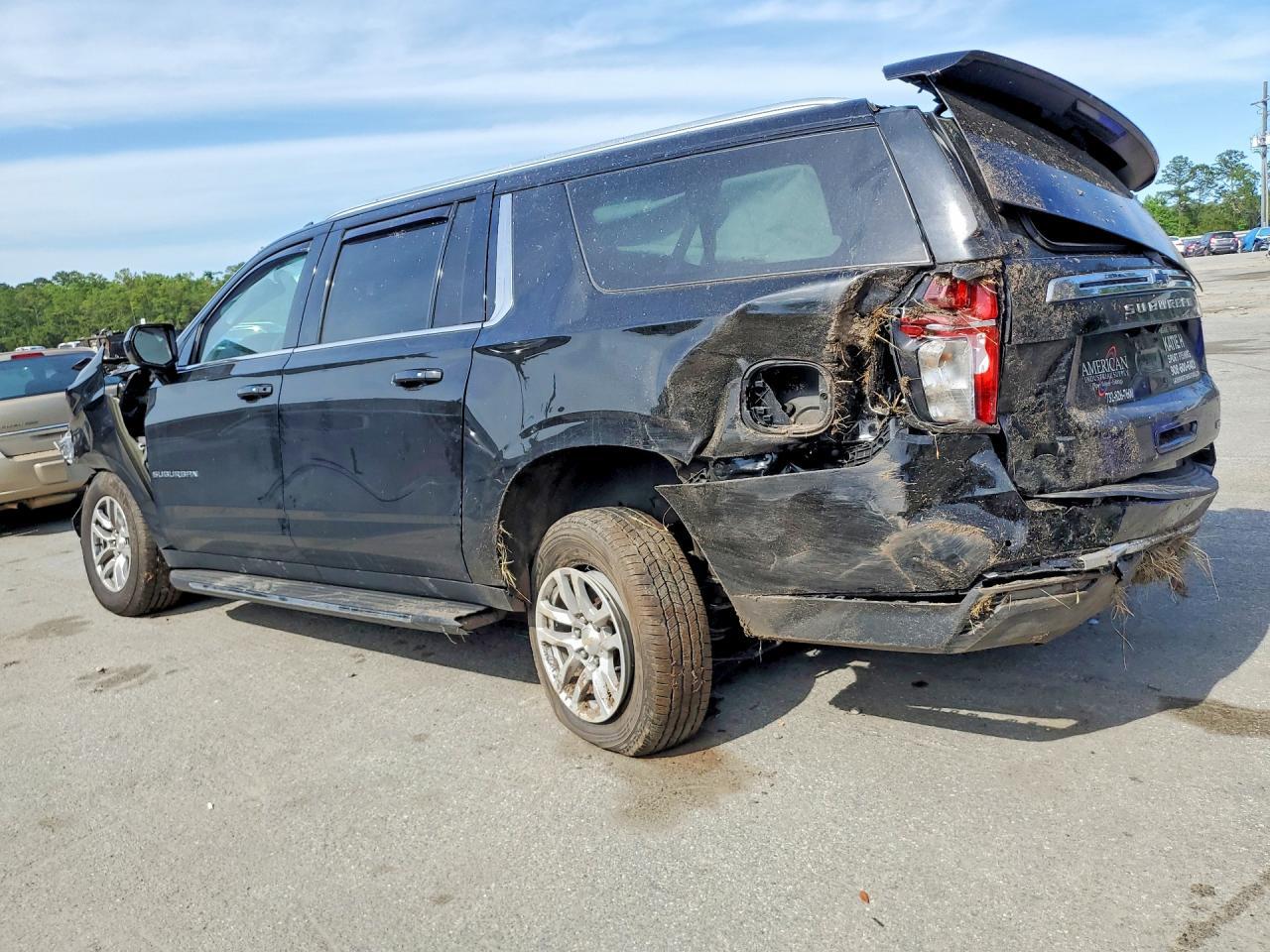 2022 CHEVROLET Suburban