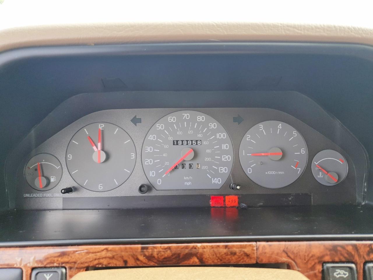 1998 Volv S90