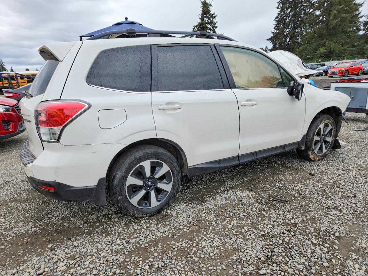 2018 SUBARU FORESTER