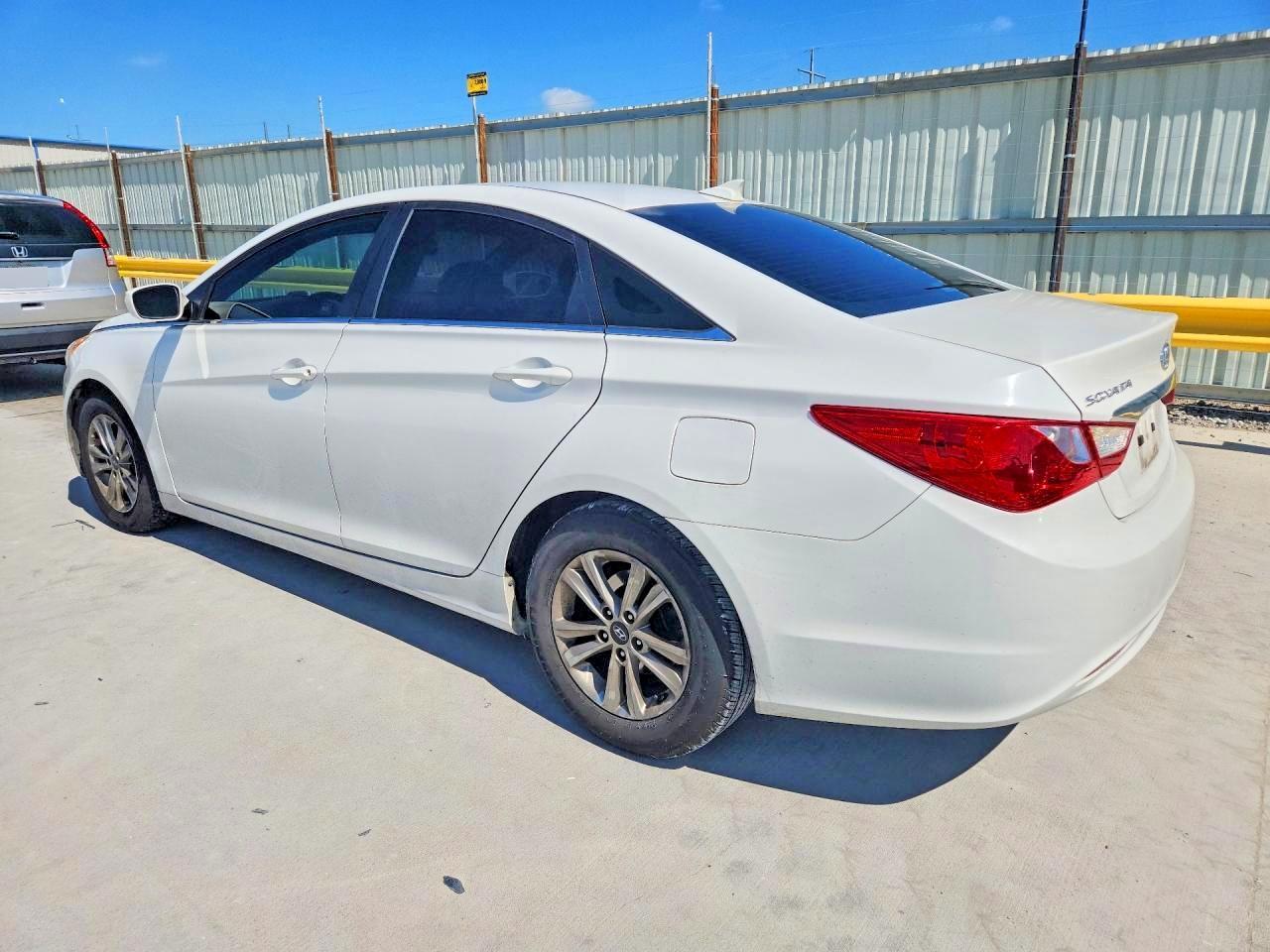2012 HYUNDAI SONATA