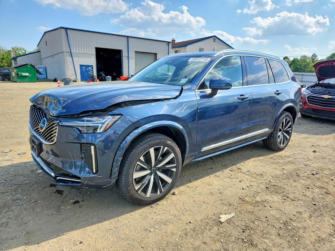 2025 VOLVO XC90