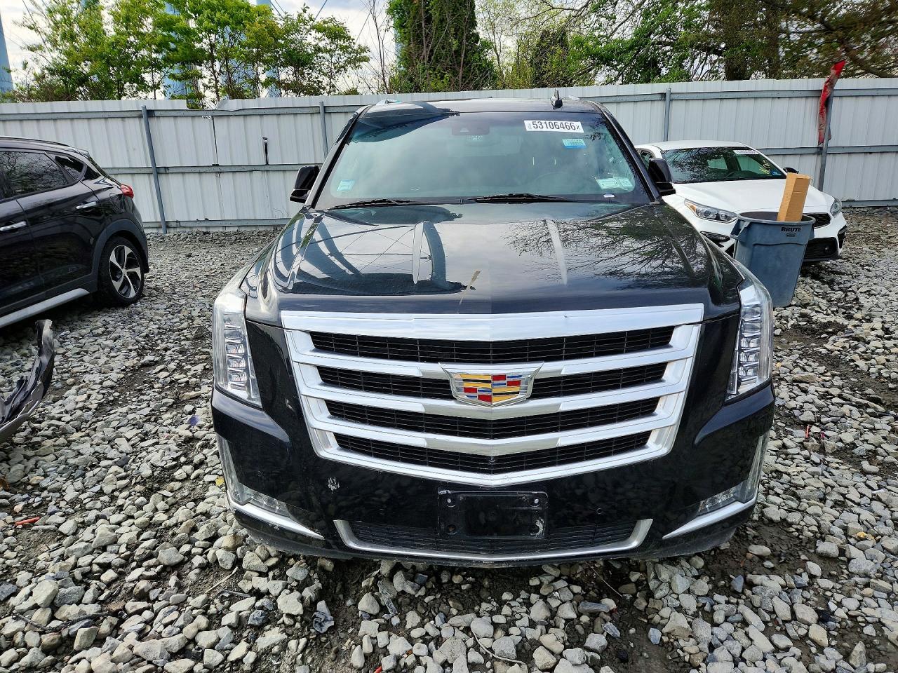 2017 CADILLAC Escalade ESV