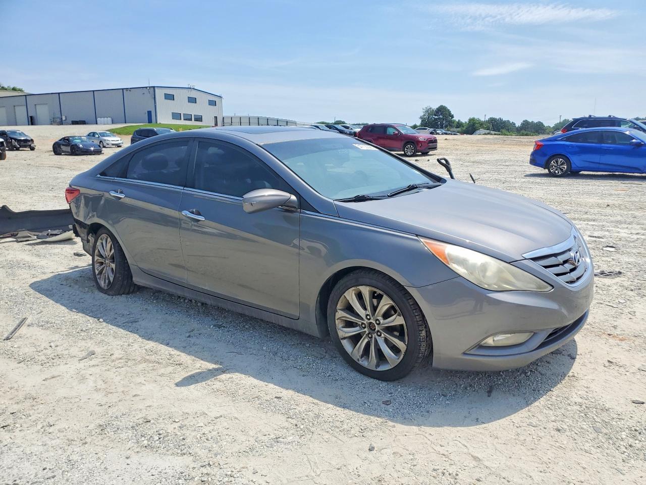 2011 HYUNDAI SONATA