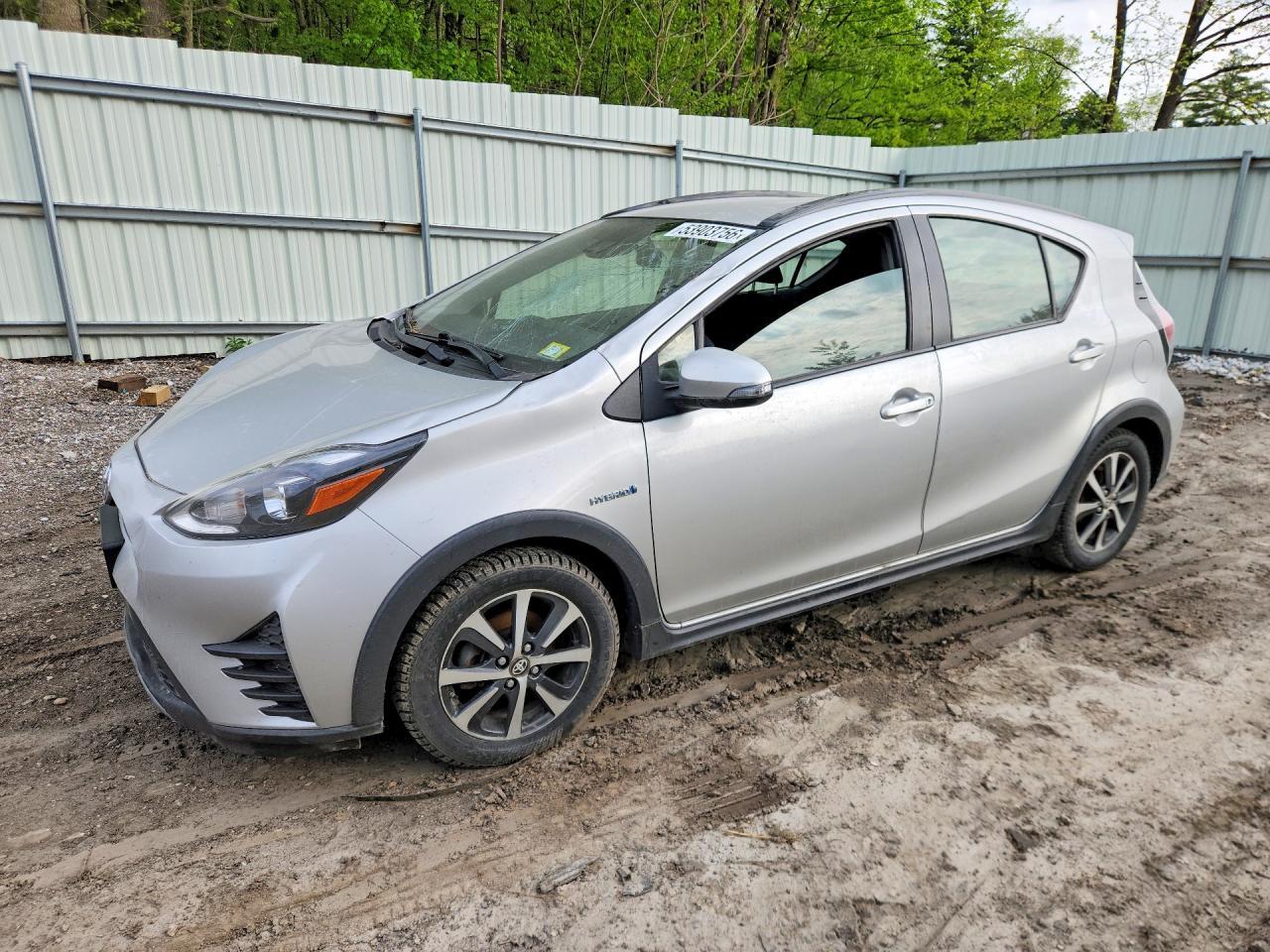 2018 TOYOTA Prius c