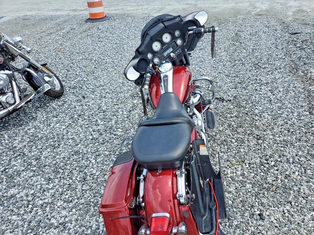 2009 HARLEY-DAVIDSON FLHX