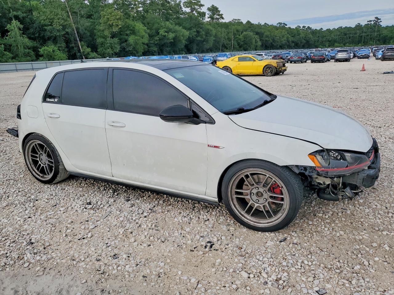 2015 VOLKSWAGEN GTI