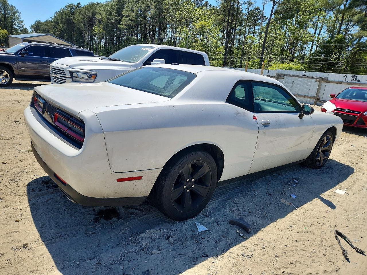 2016 DODGE Challenger