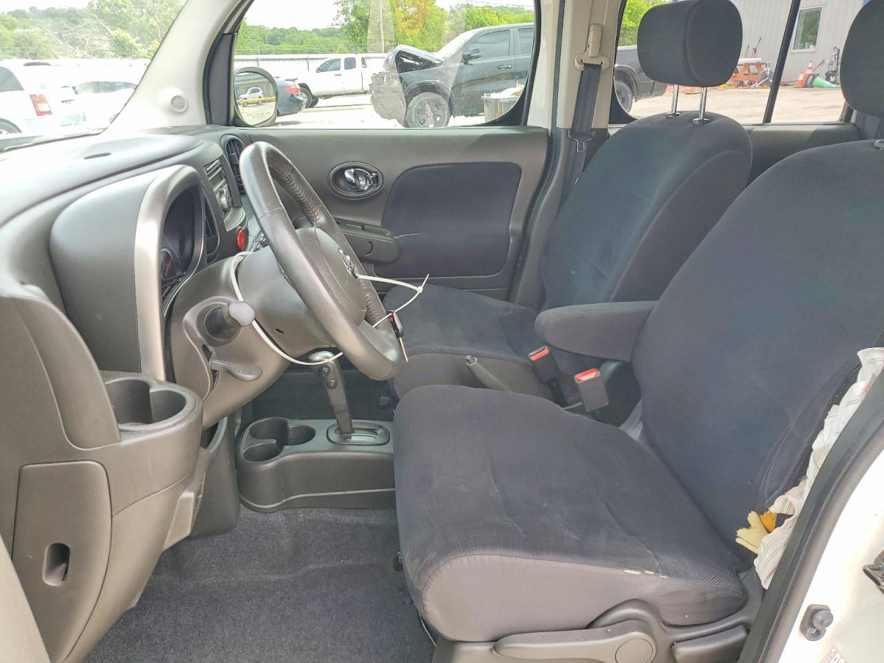 2011 NISSAN CUBE