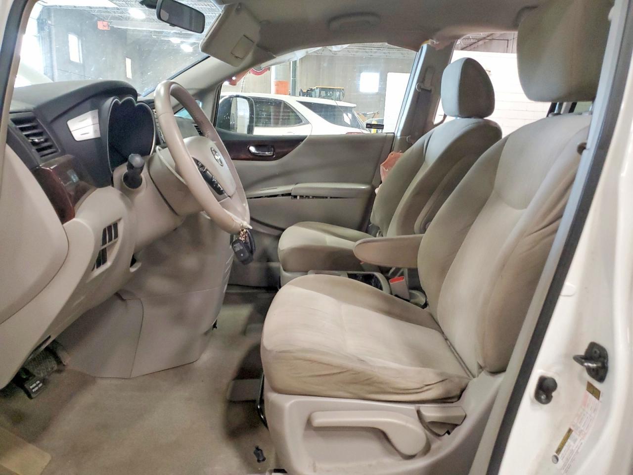 2016 NISSAN Quest