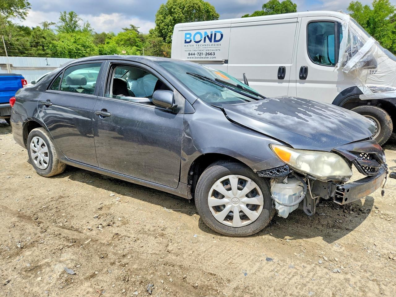 2013 TOYOTA COROLLA