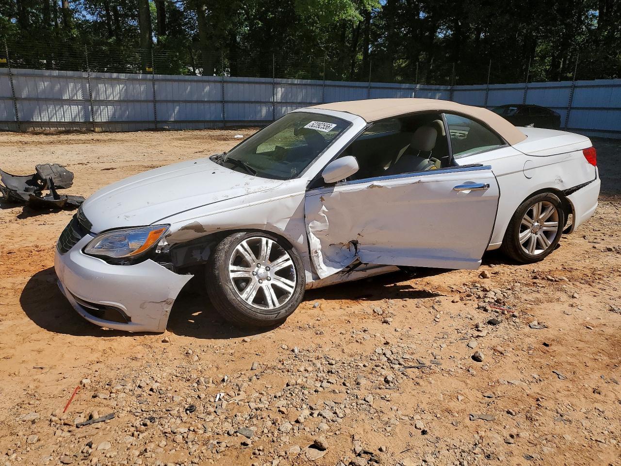 2013 CHRYSLER 200