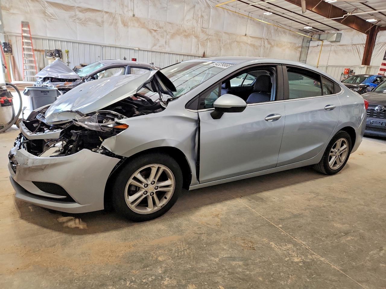 2017 CHEVROLET CRUZE