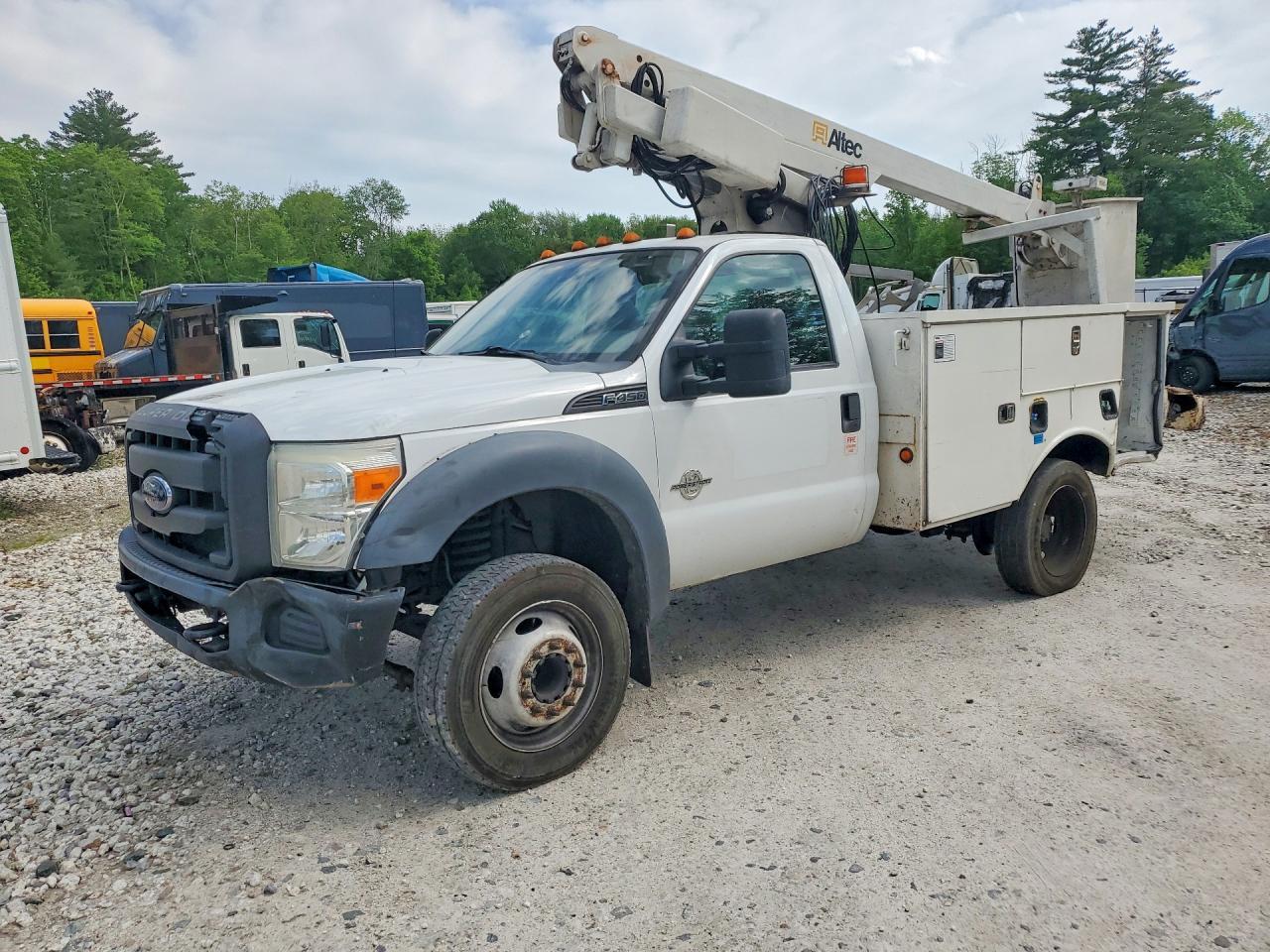 2011 FORD F-450