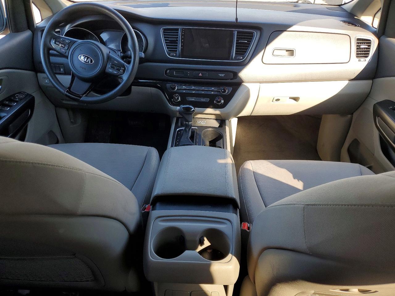 2015 KIA SEDONA