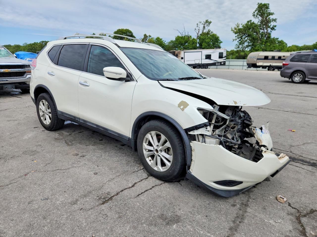 2015 NISSAN ROGUE