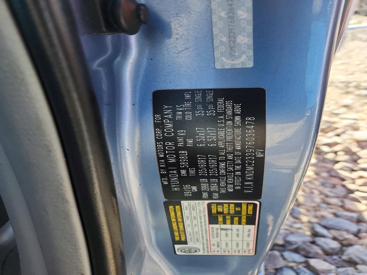 2007 HYUNDAI Entourage