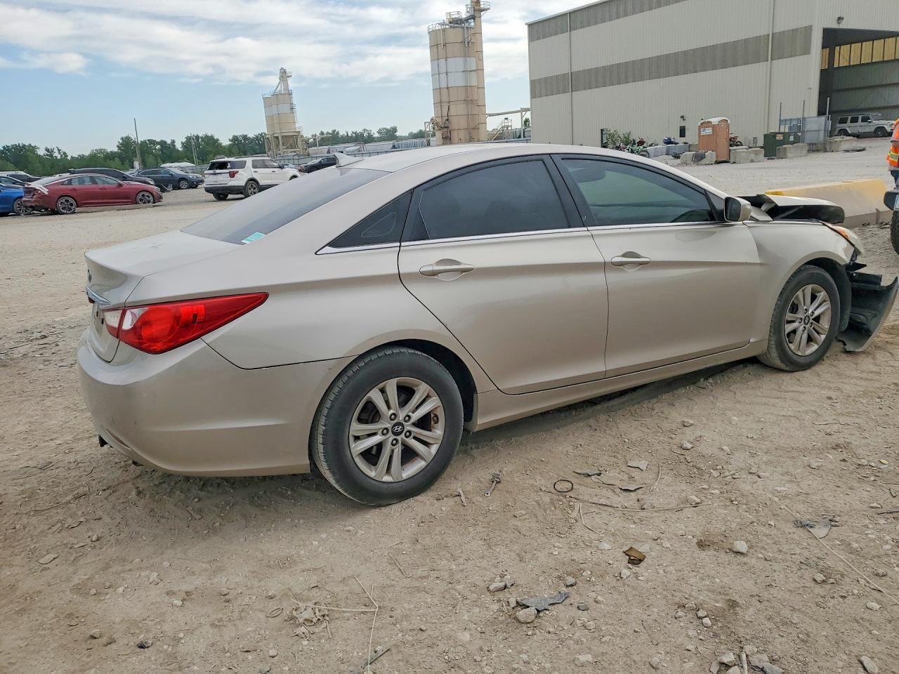 2011 HYUNDAI SONATA