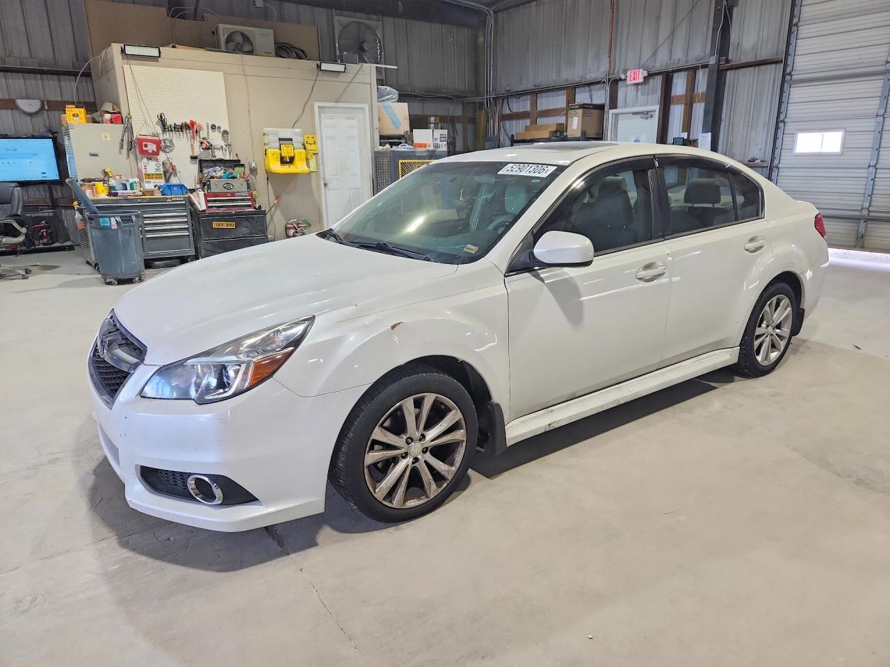 2014 SUBARU Legacy