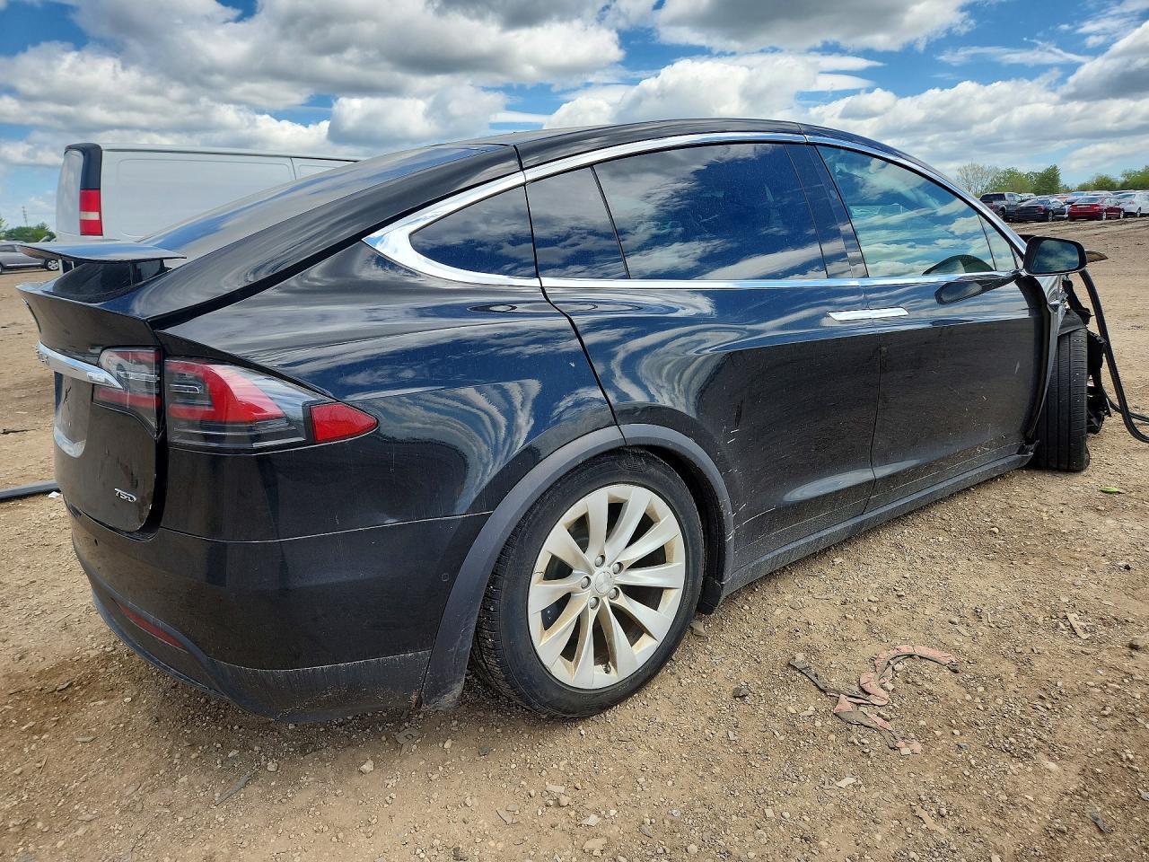 2018 TESLA MODEL X