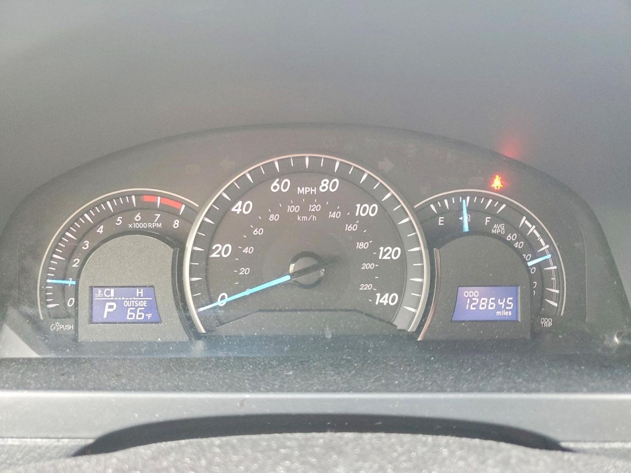 2014 TOYOTA CAMRY