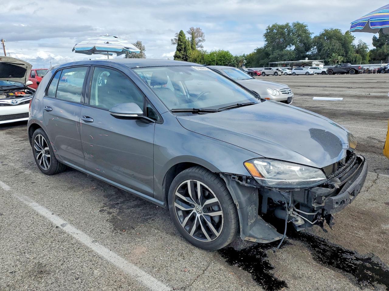 2016 VOLKSWAGEN GOLF