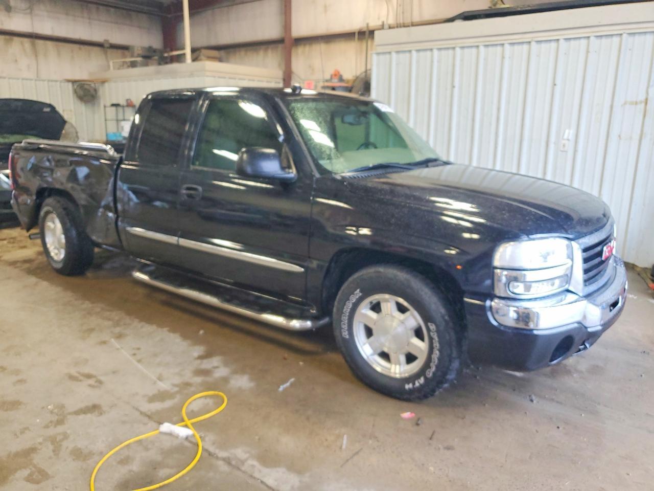 2004 GMC Sierra