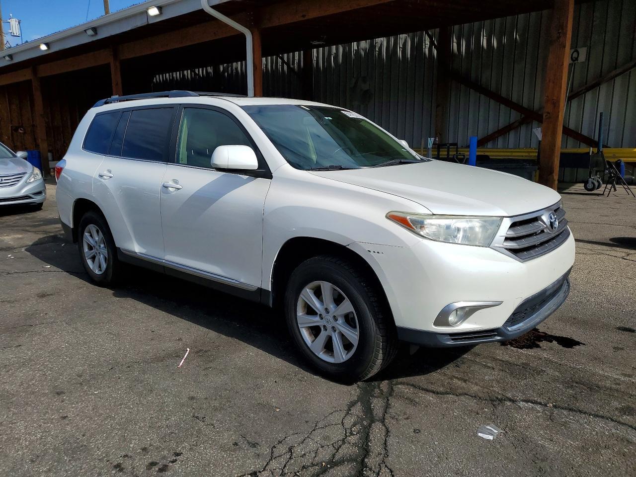 2012 TOYOTA HIGHLANDER