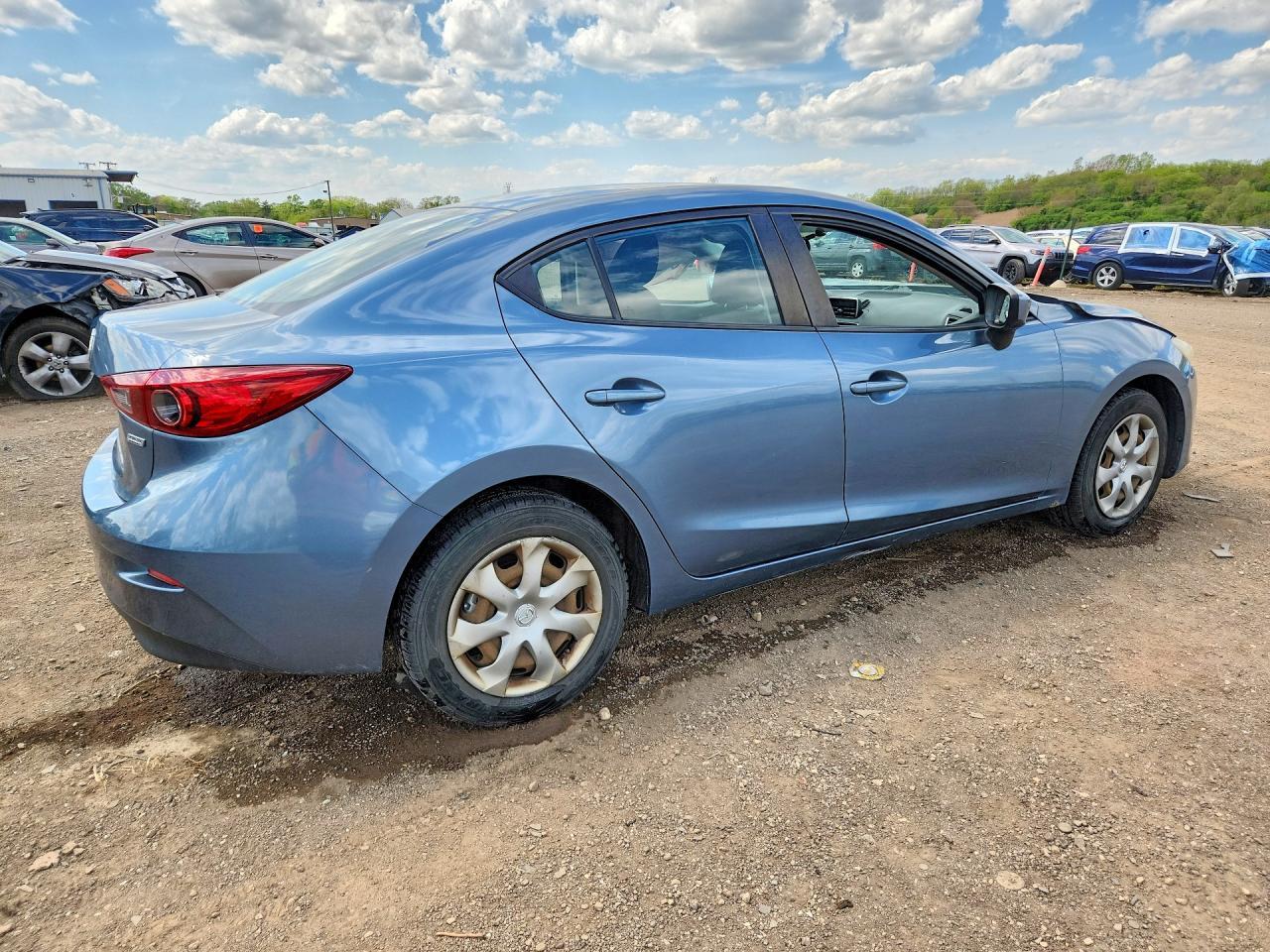 2014 MAZDA 3