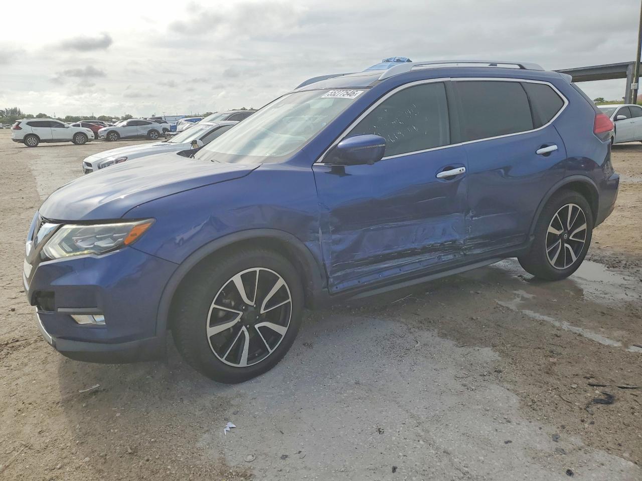 2017 NISSAN ROGUE