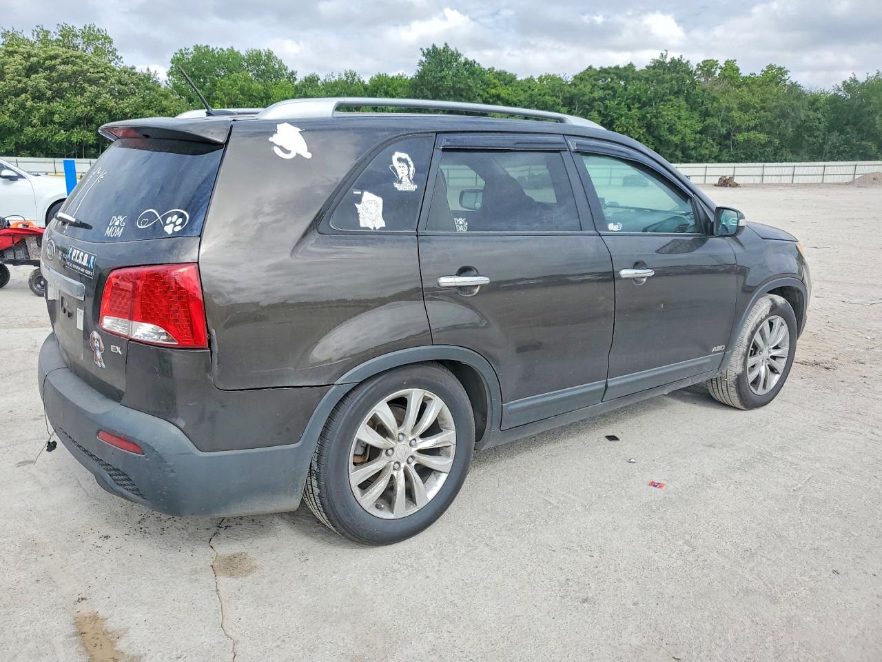 2011 KIA SORENTO