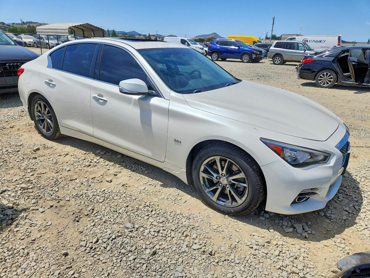 2017 INFINITI Q50