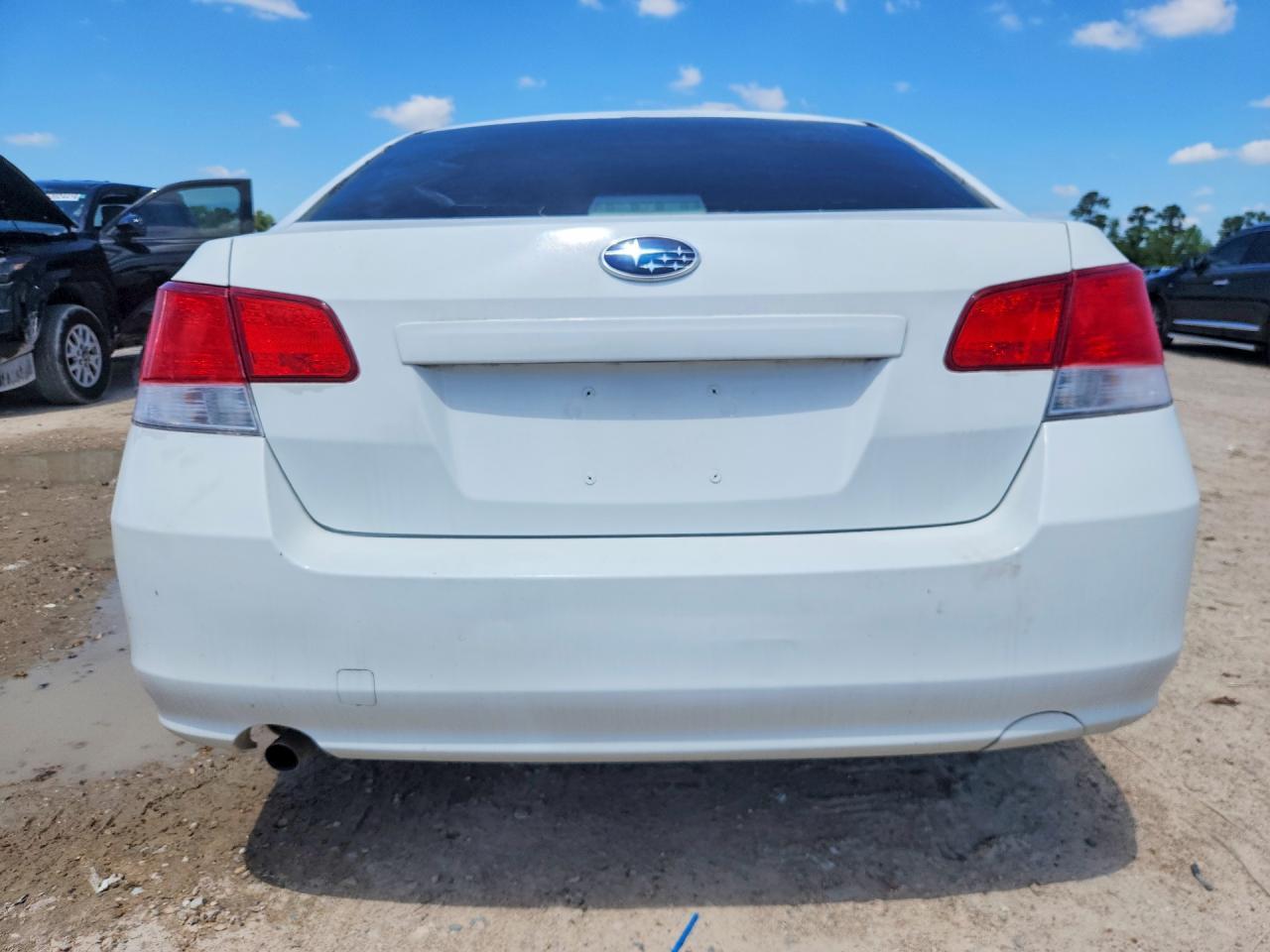 2013 SUBARU Legacy