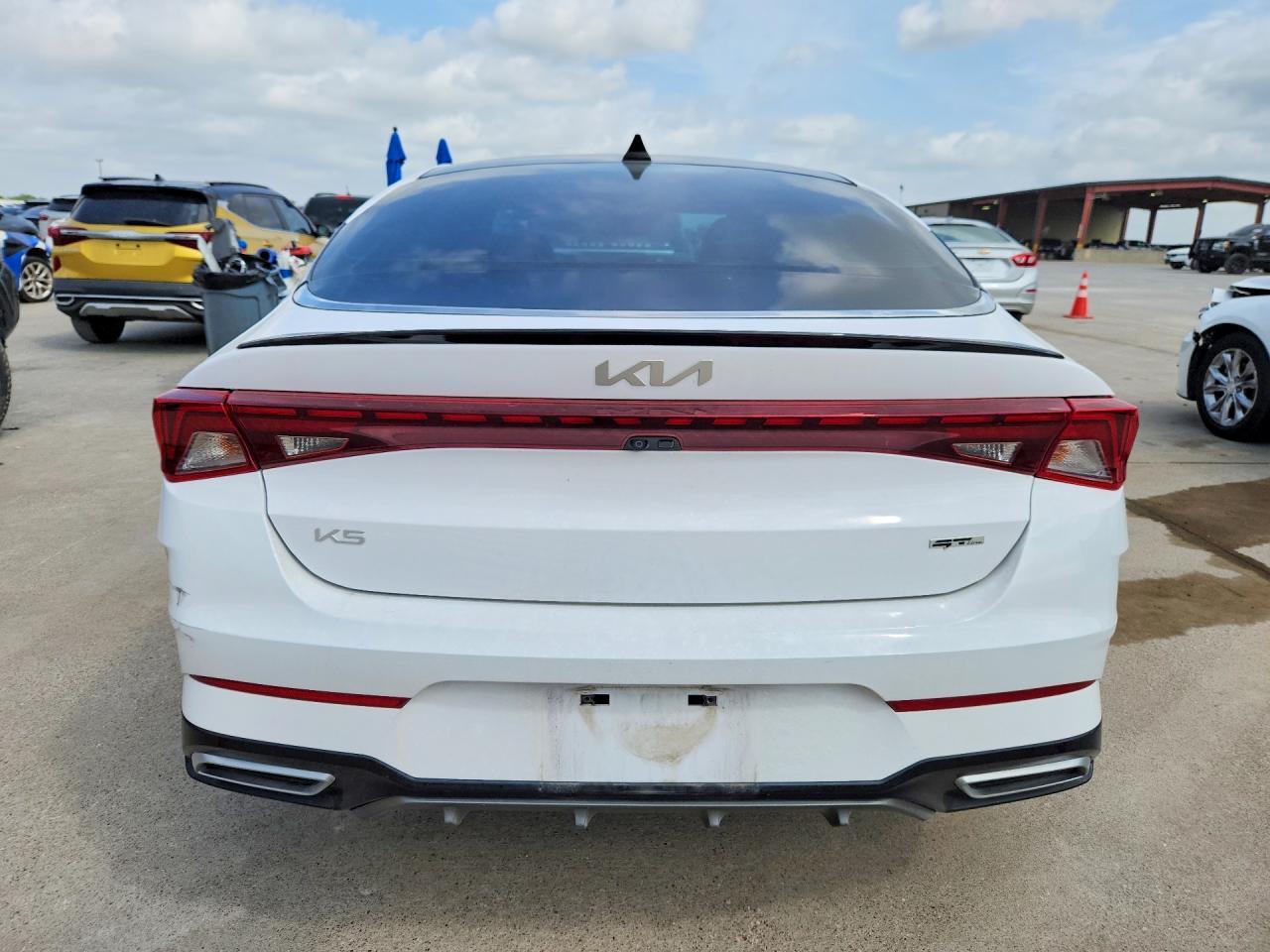 2023 KIA K5