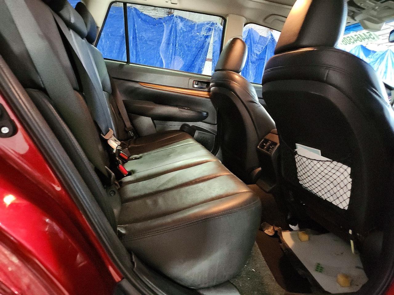 2013 SUBARU Outback