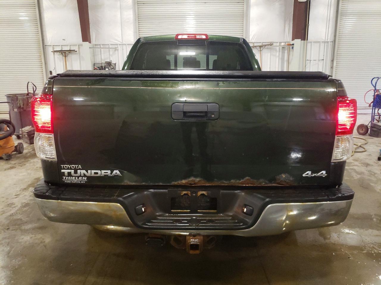 2011 TOYOTA TUNDRA