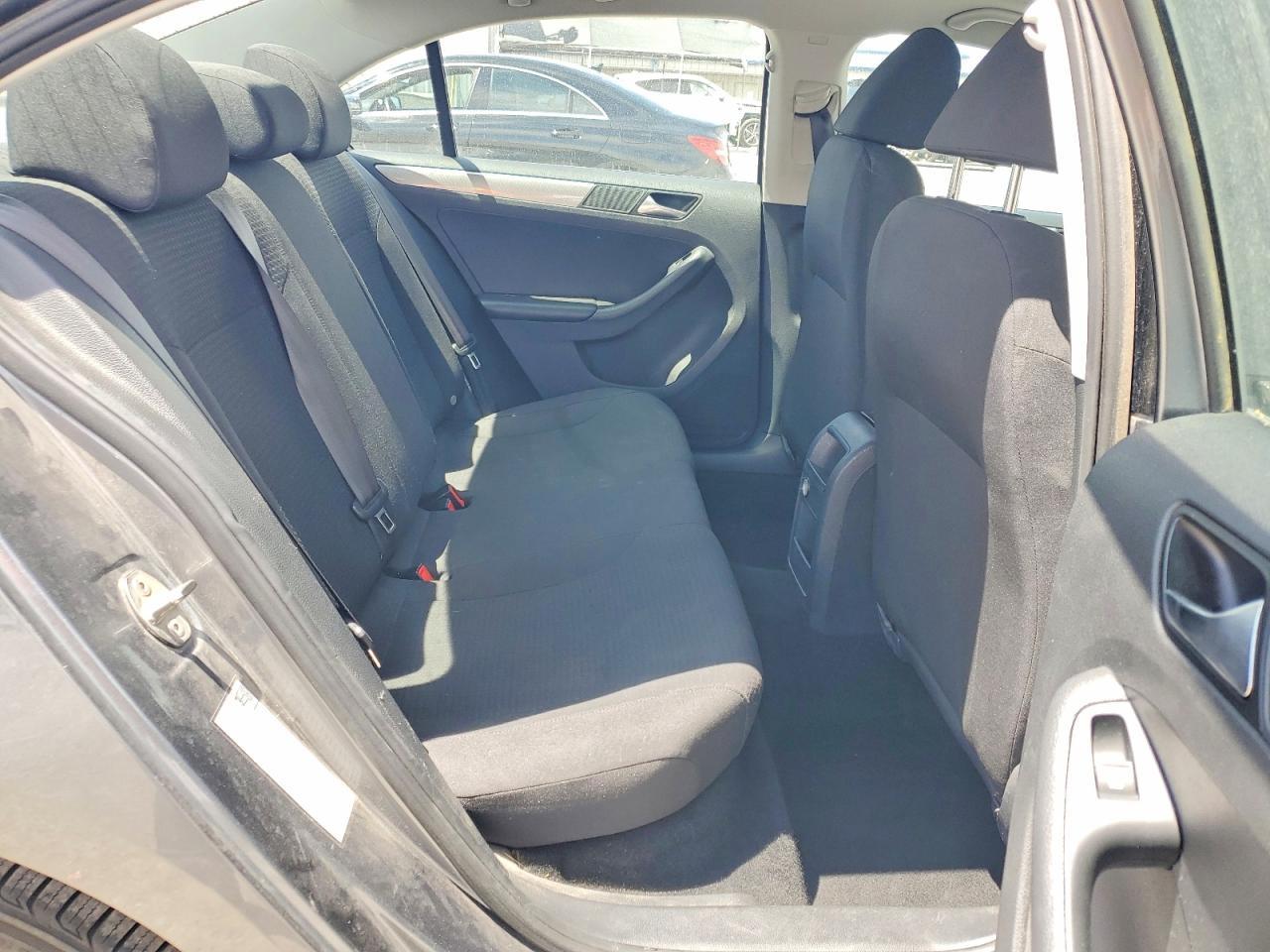 2016 VOLKSWAGEN JETTA