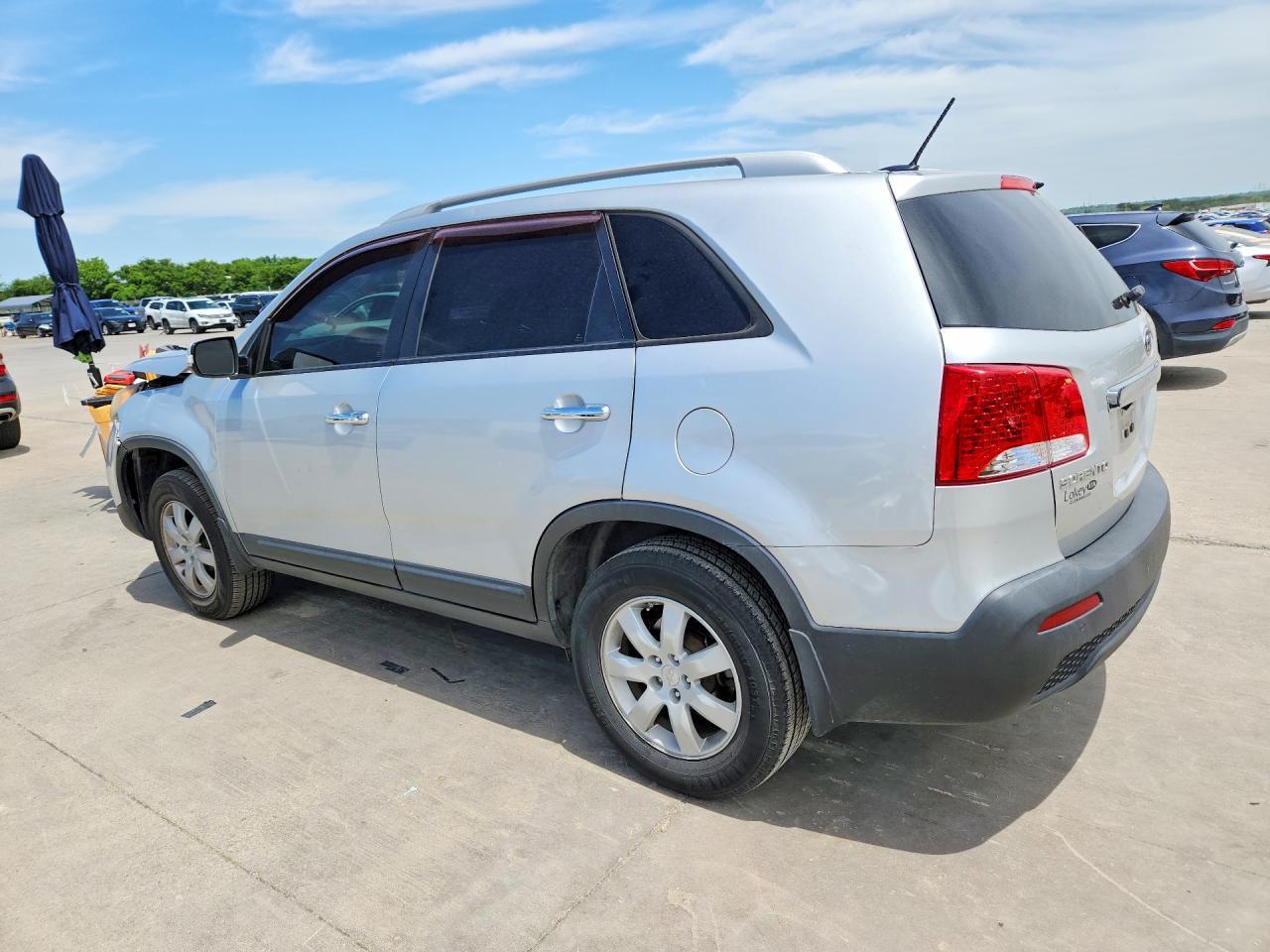 2011 KIA SORENTO