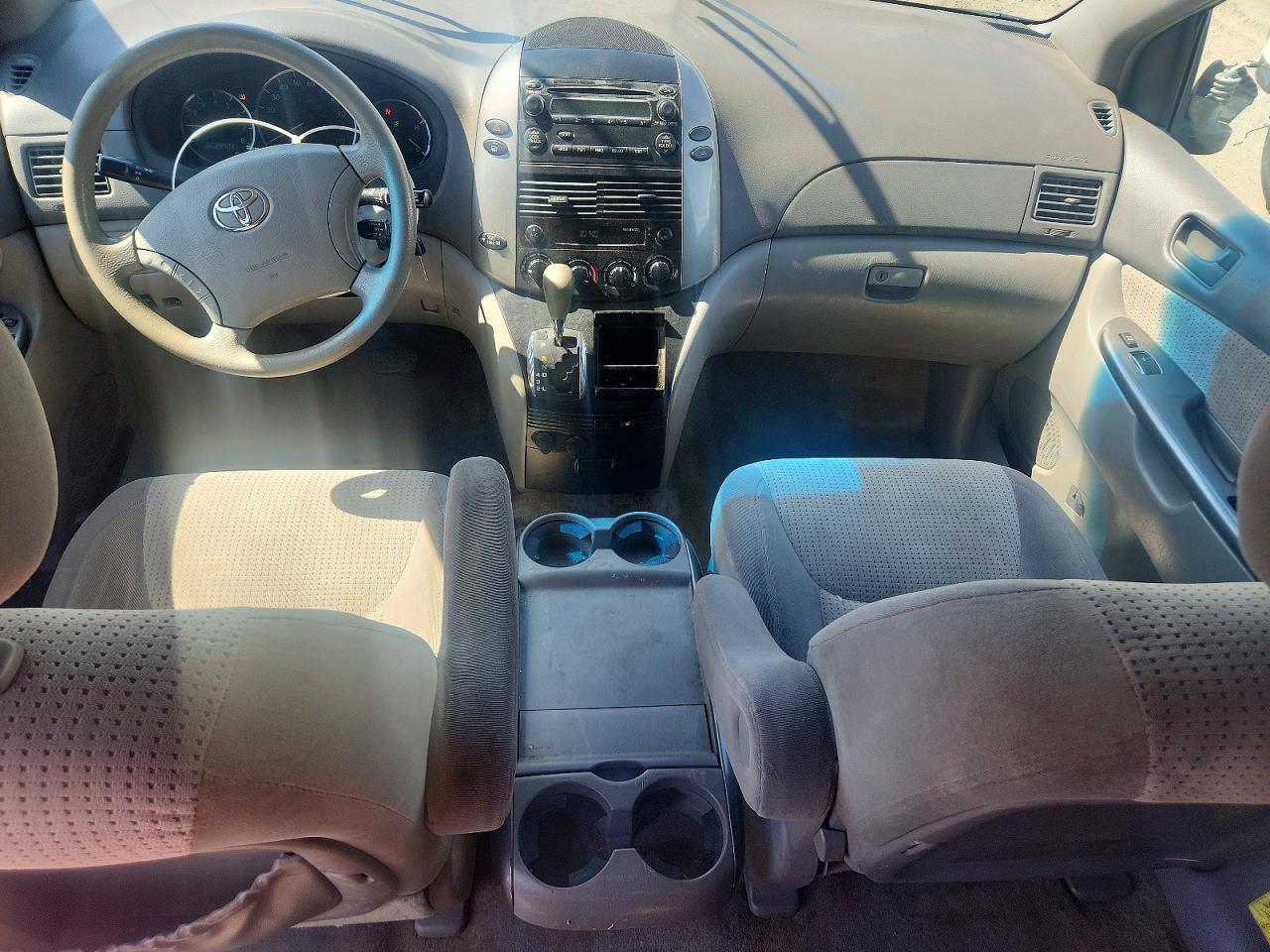 2007 TOYOTA SIENNA