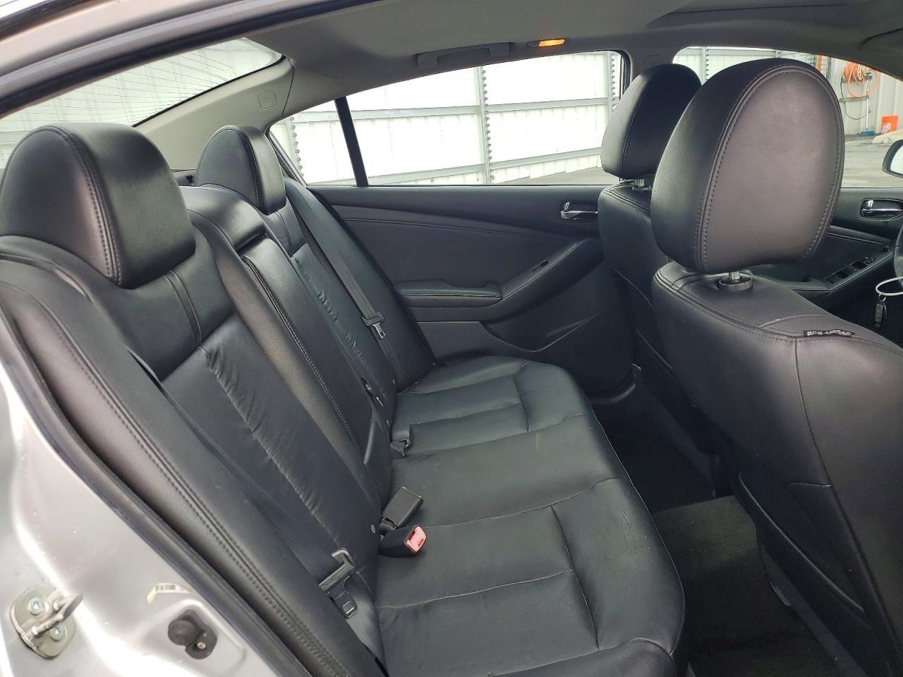 2011 NISSAN ALTIMA