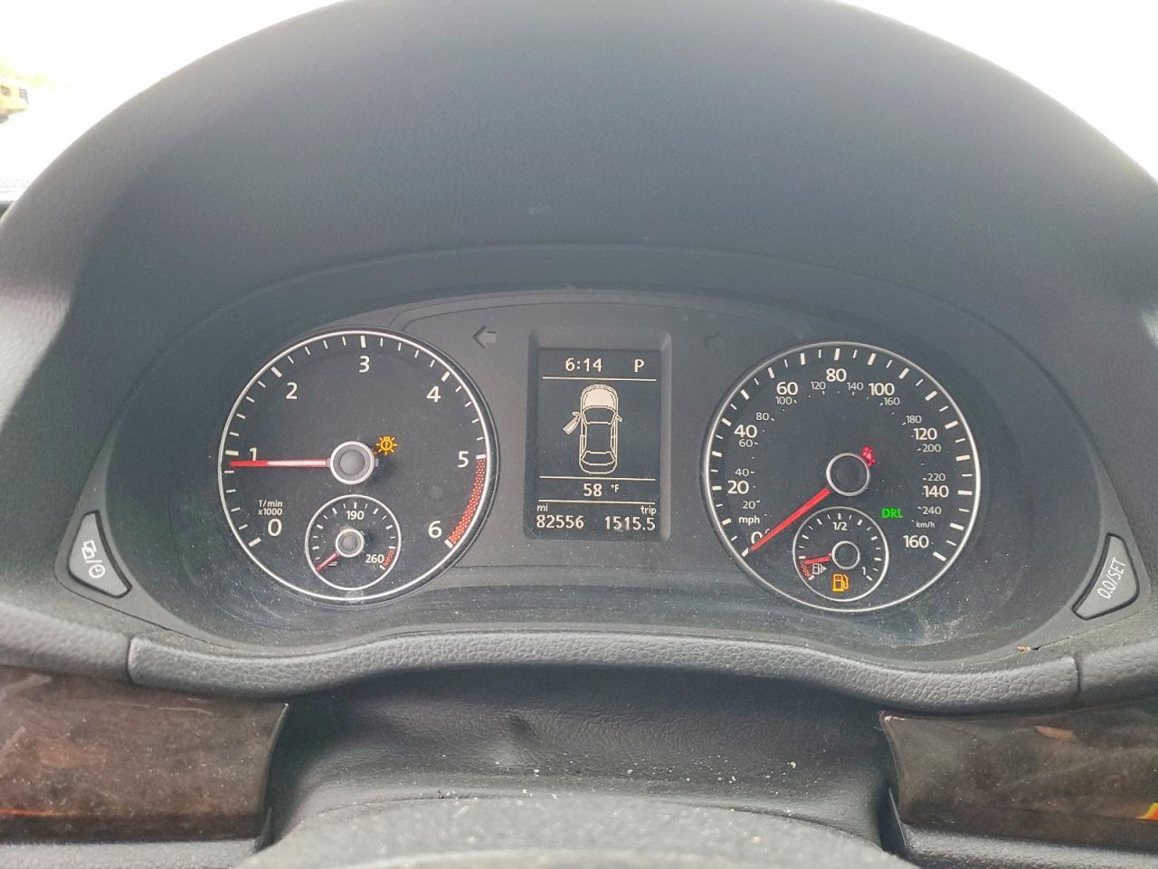 2014 VOLKSWAGEN Passat