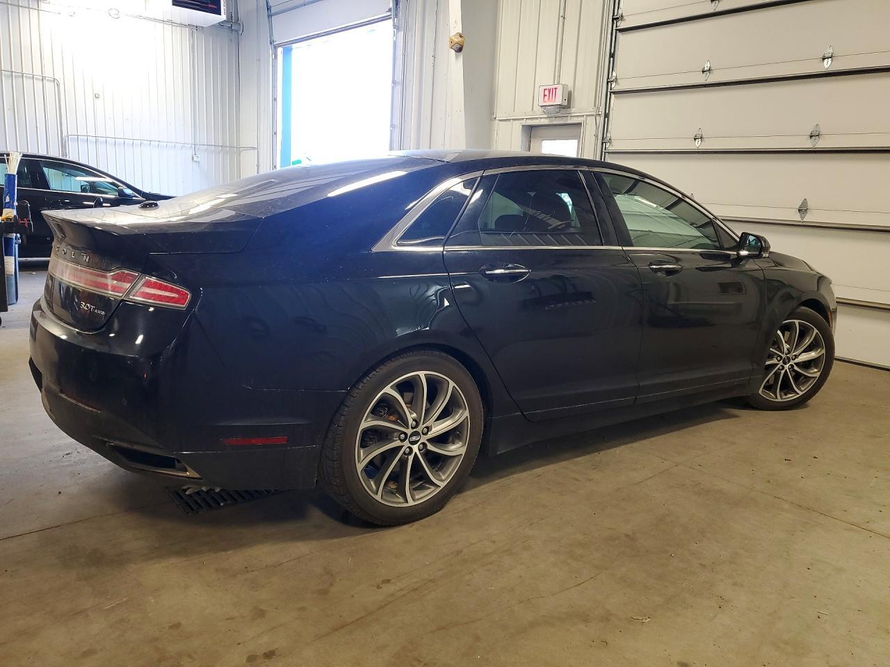 2017 LINCOLN MKZ