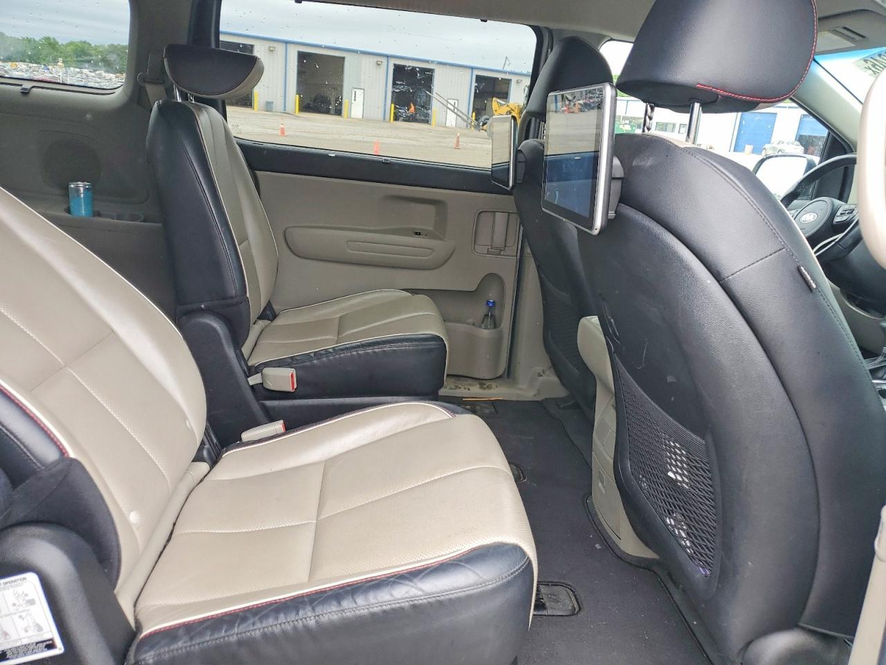 2019 KIA SEDONA