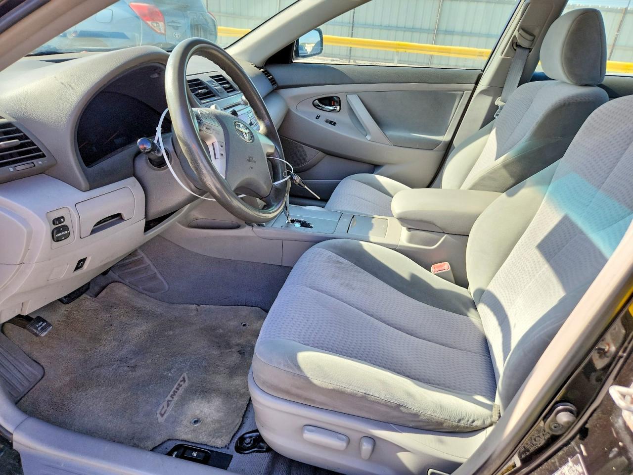 2011 TOYOTA CAMRY