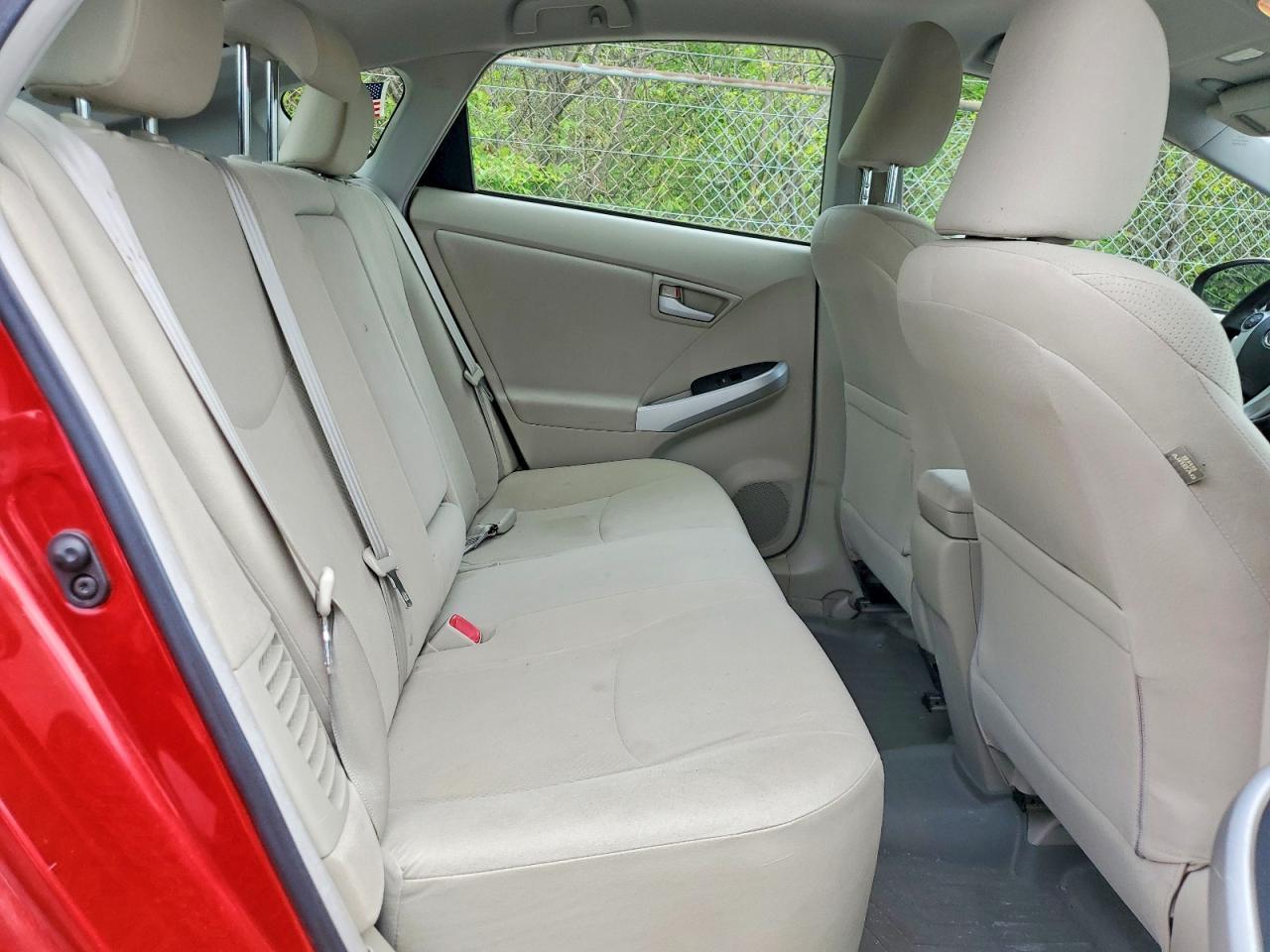 2011 TOYOTA PRIUS