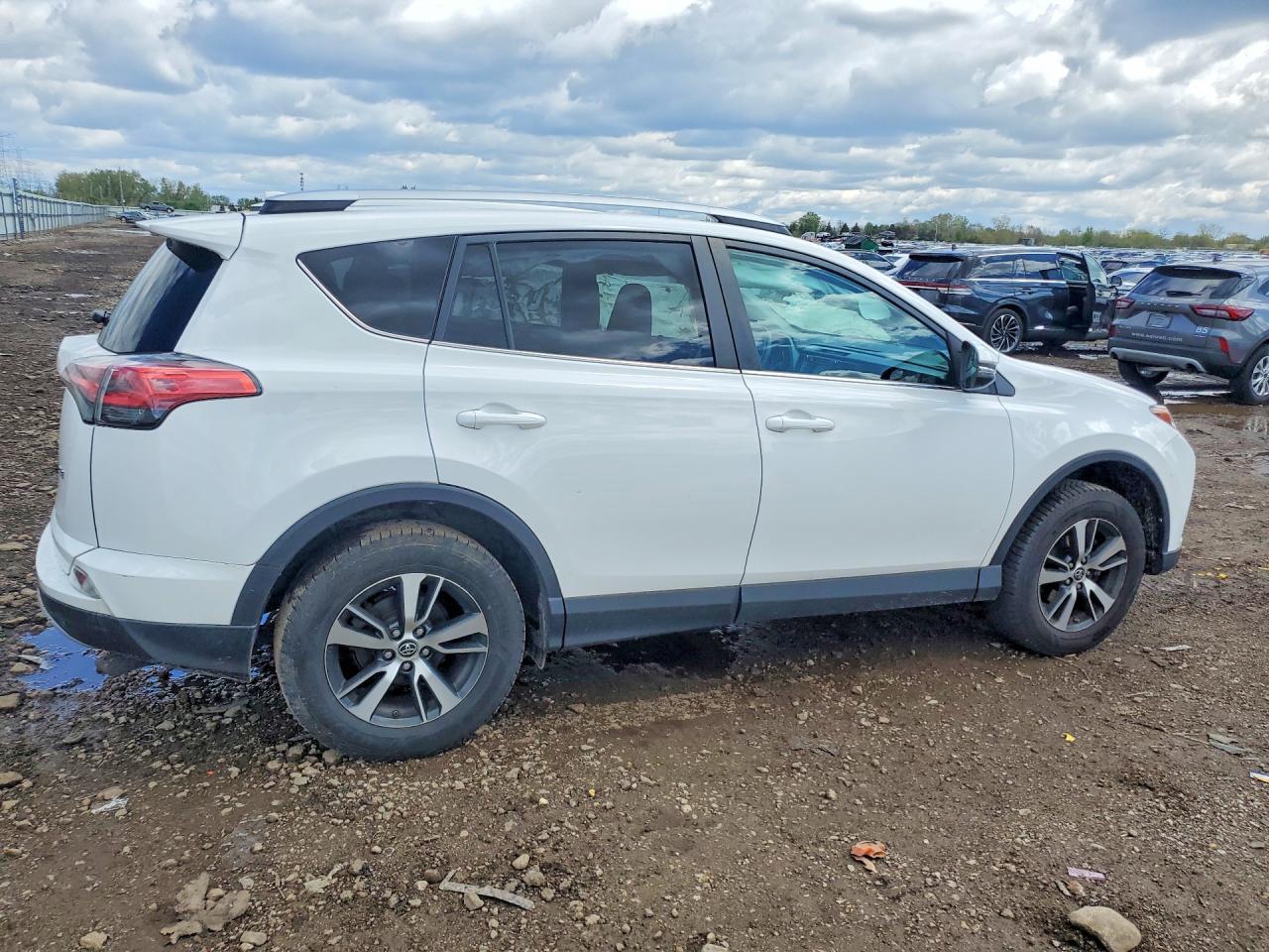 2016 TOYOTA RAV4